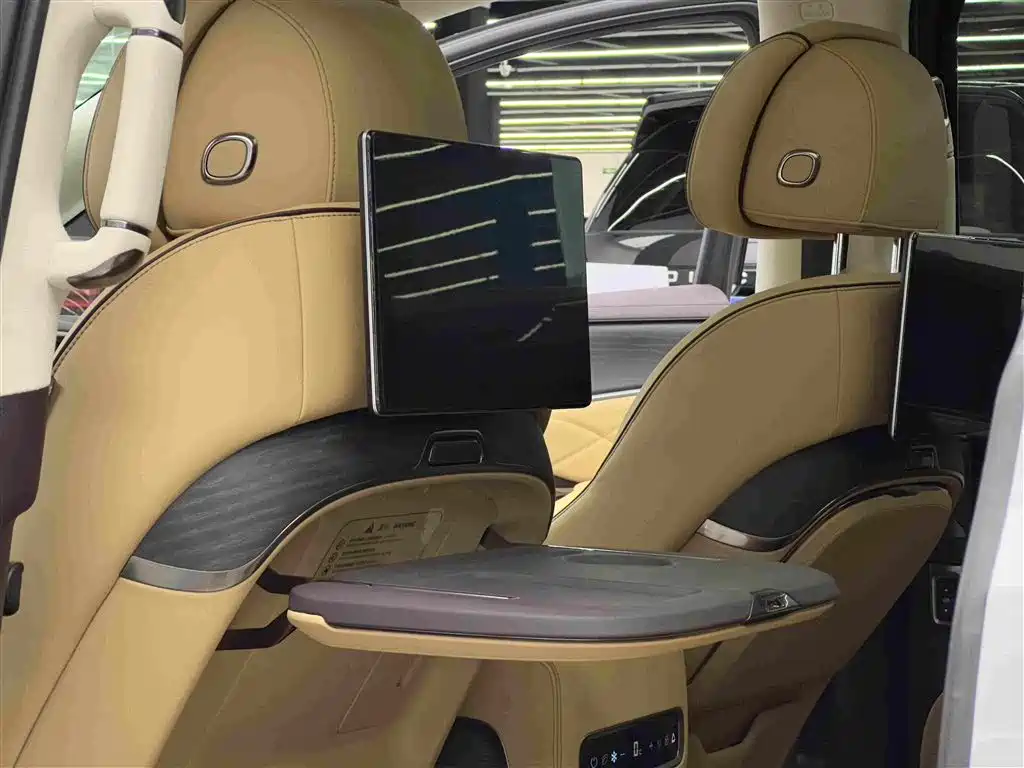 Denza D9 2024 DM-i 980 4WD Flagship купить на сайте DeffCars