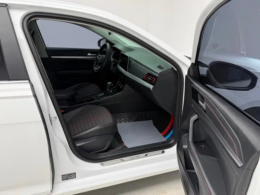 Lavida 2024 300TSI DSG Starry Sky Full Edition купить на сайте DeffCars