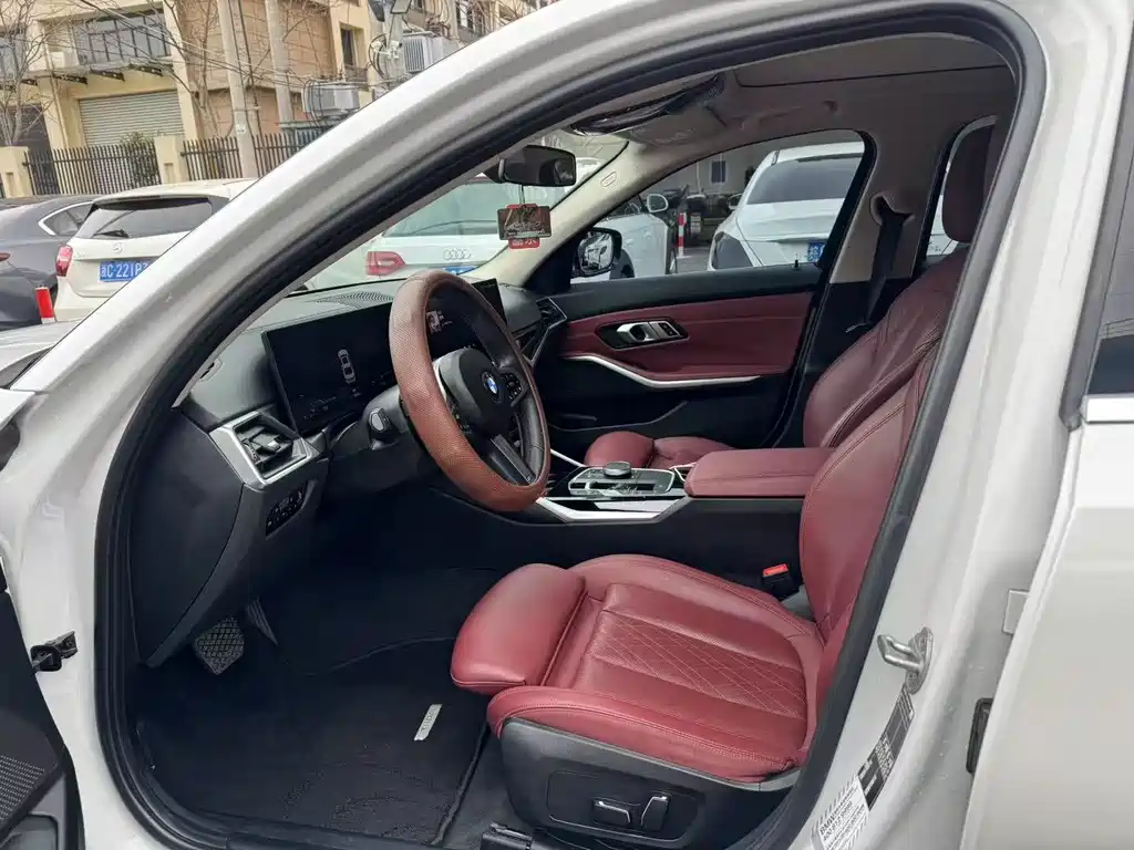 BMW 3 Series 2024 320Li M Sports Package купить на сайте DeffCars