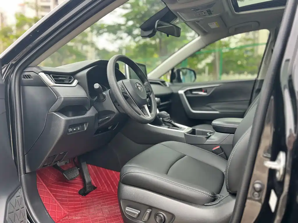 RAV4 Rongfang 2021 2.0L CVT two-wheel drive fashion version купить на сайте DeffCars
