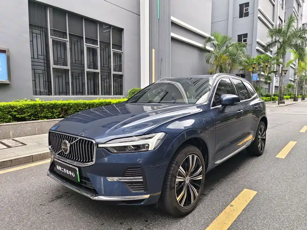 Volvo XC60 plug-in hybrid 2023 T8 plug-in hybrid long-range four-wheel drive Zhiyuan luxury version купить на сайте DeffCars
