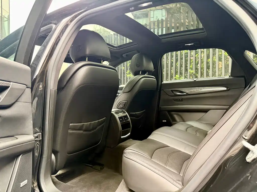 Cadillac CT6 2020 28T leading sports model купить на сайте DeffCars