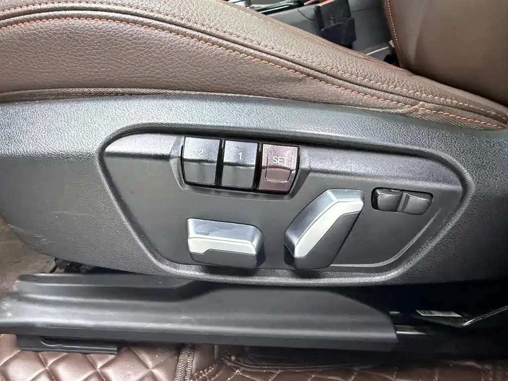 BMW X2 2021 sDrive25i leading M sports package купить на сайте DeffCars