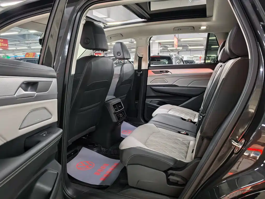 Lan Xun 2023 380TSI four-wheel drive R-Line first edition купить на сайте DeffCars