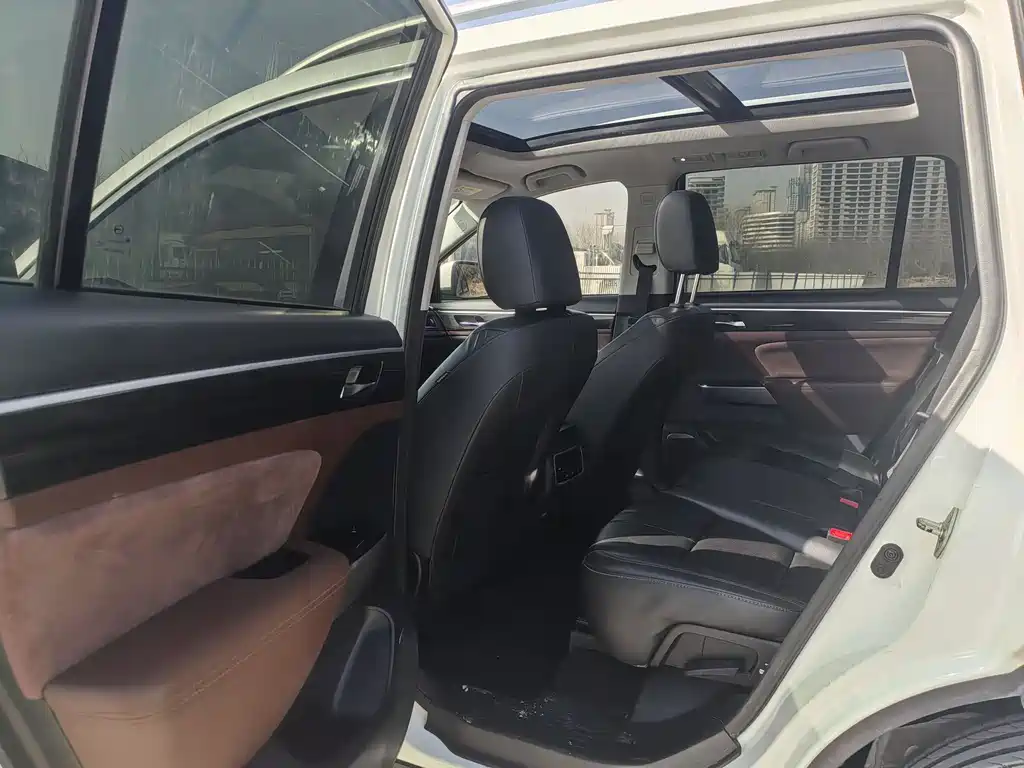 Trumpchi GS8 2017 320T four-wheel drive luxury smart connected version (seven seats) купить на сайте DeffCars