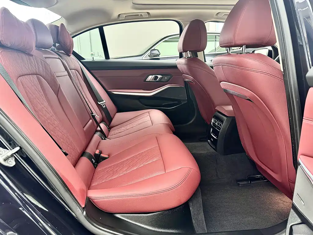 BMW i3 2025 eDrive 40L Night Sports Package купить на сайте DeffCars