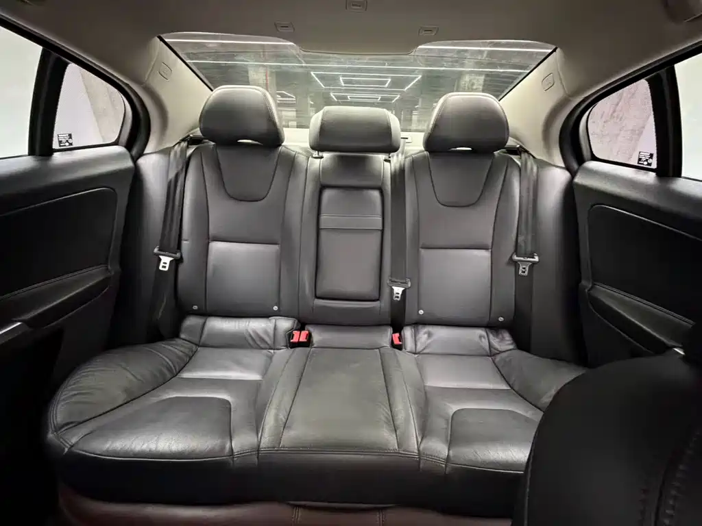 Volvo S60 2019 S60L T3 Smart Edition купить на сайте DeffCars