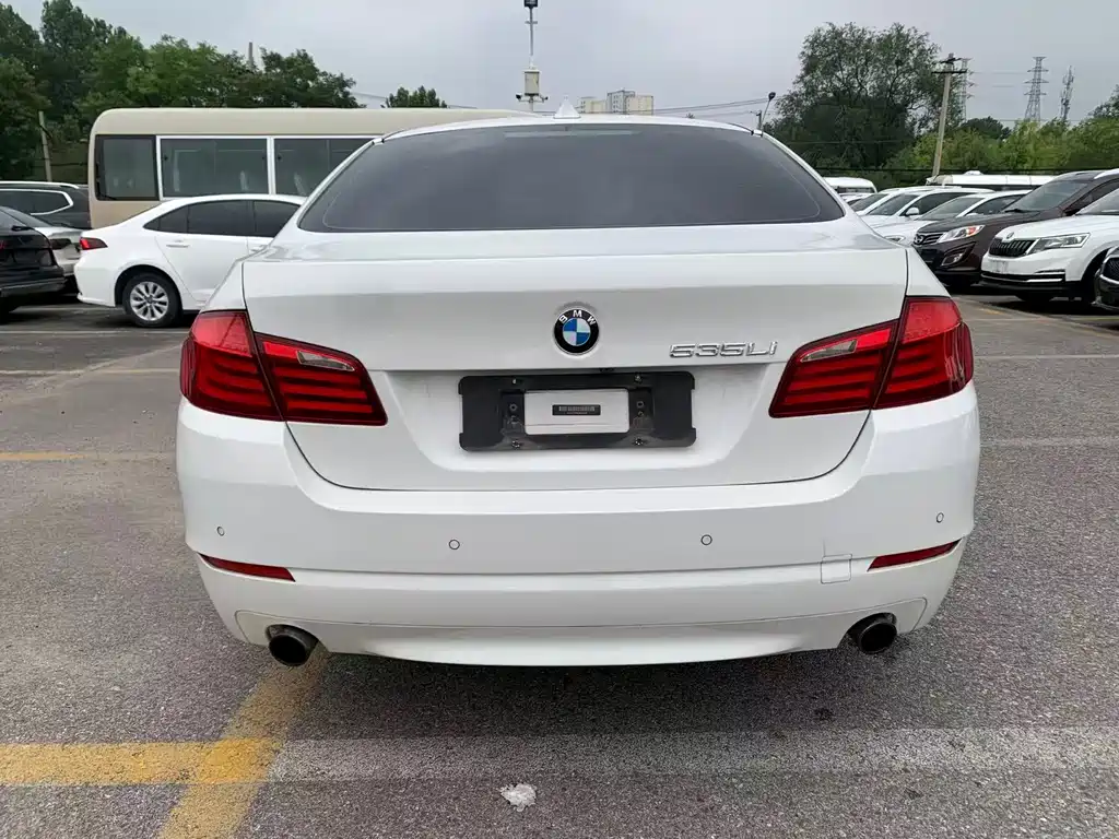 BMW 5 Series 2012 535Li Leading Model купить на сайте DeffCars