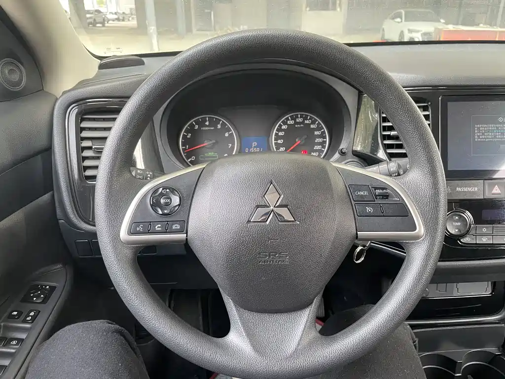 Outlander 2021 facelift 2.0L 2WD smooth version 5 seats купить на сайте DeffCars
