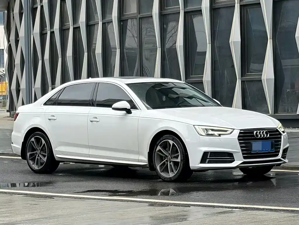 Audi A4L 2019 40 TFSI Enterprising National VI купить на сайте DeffCars