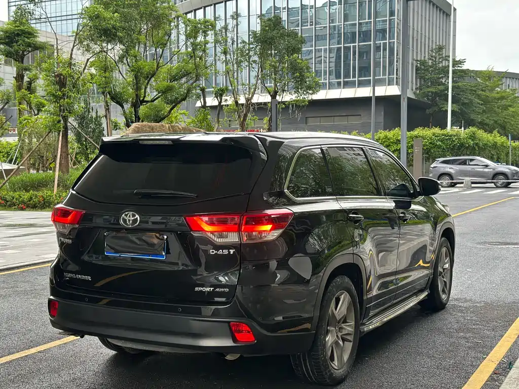Highlander 2018 2.0T four-wheel drive luxury version, 7 seats, National VI купить на сайте DeffCars