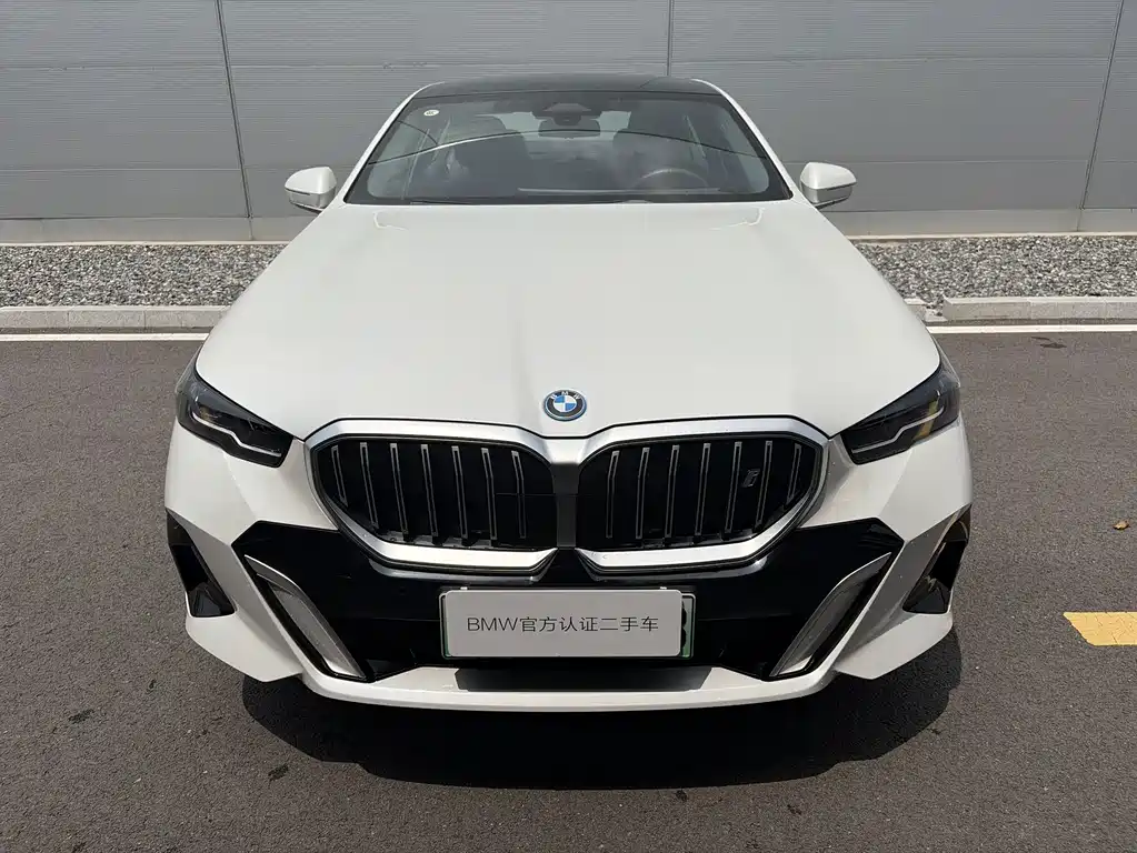 BMW i5 2025 eDrive 35L M Sports Package купить на сайте DeffCars
