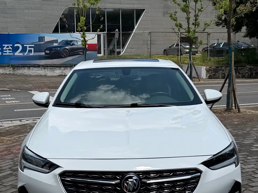 Regal 2021 552T Elite купить на сайте DeffCars