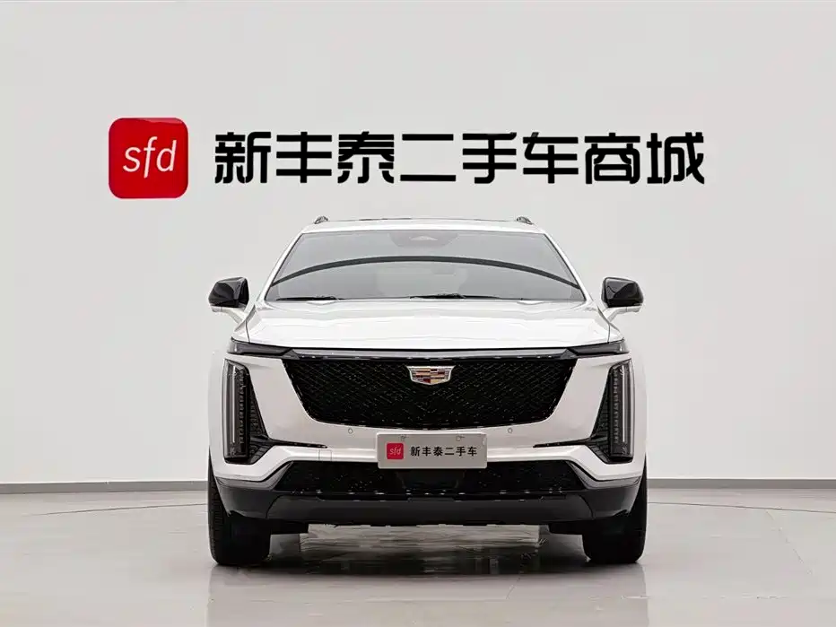 Cadillac XT5 2025 2.0T luxury model купить на сайте DeffCars