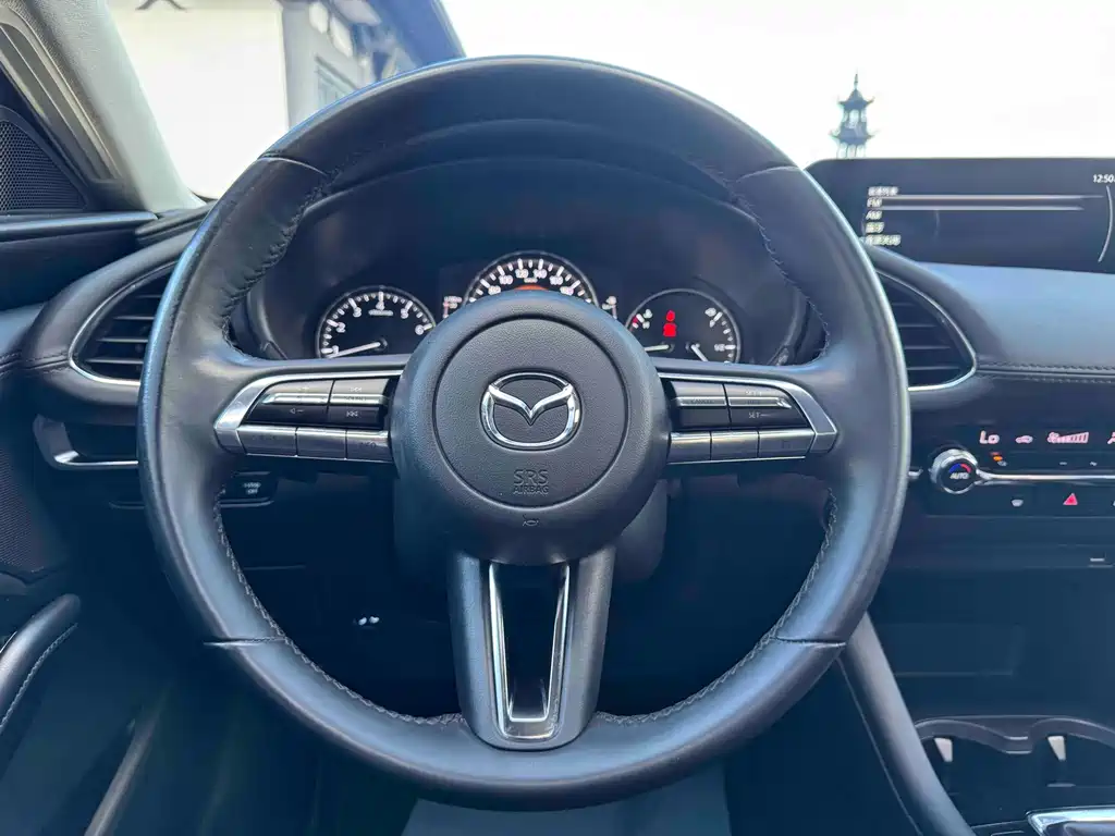 Mazda Axela 2021 2.0L Automatic Dazzling Edition купить на сайте DeffCars