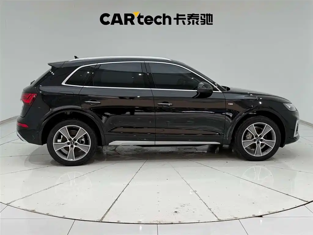 Audi Q5L 2022 facelift 45T luxury and dynamic model купить на сайте DeffCars