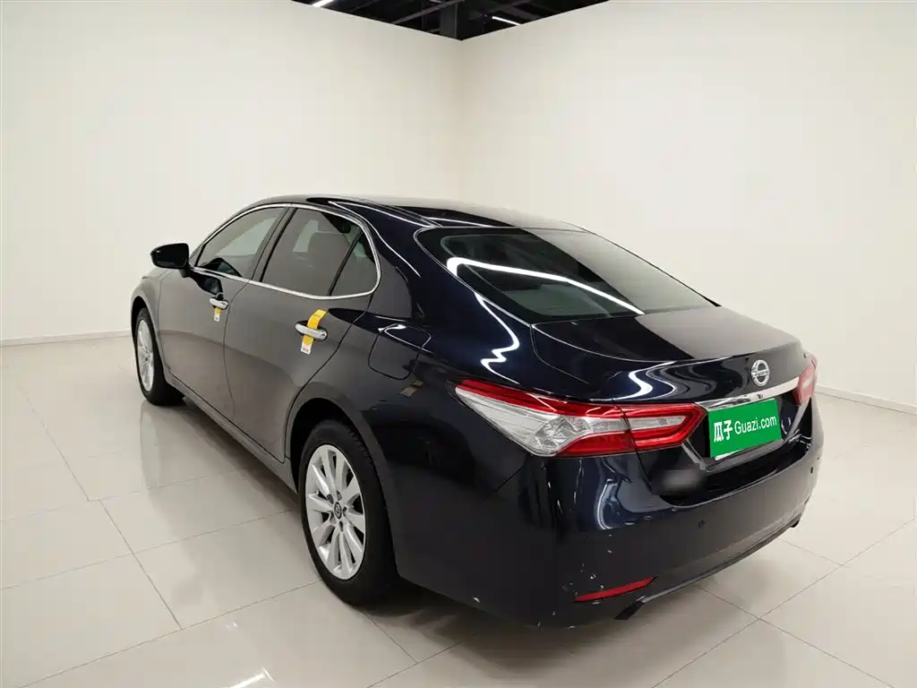 Camry 2018 2.0G Deluxe Edition купить на сайте DeffCars