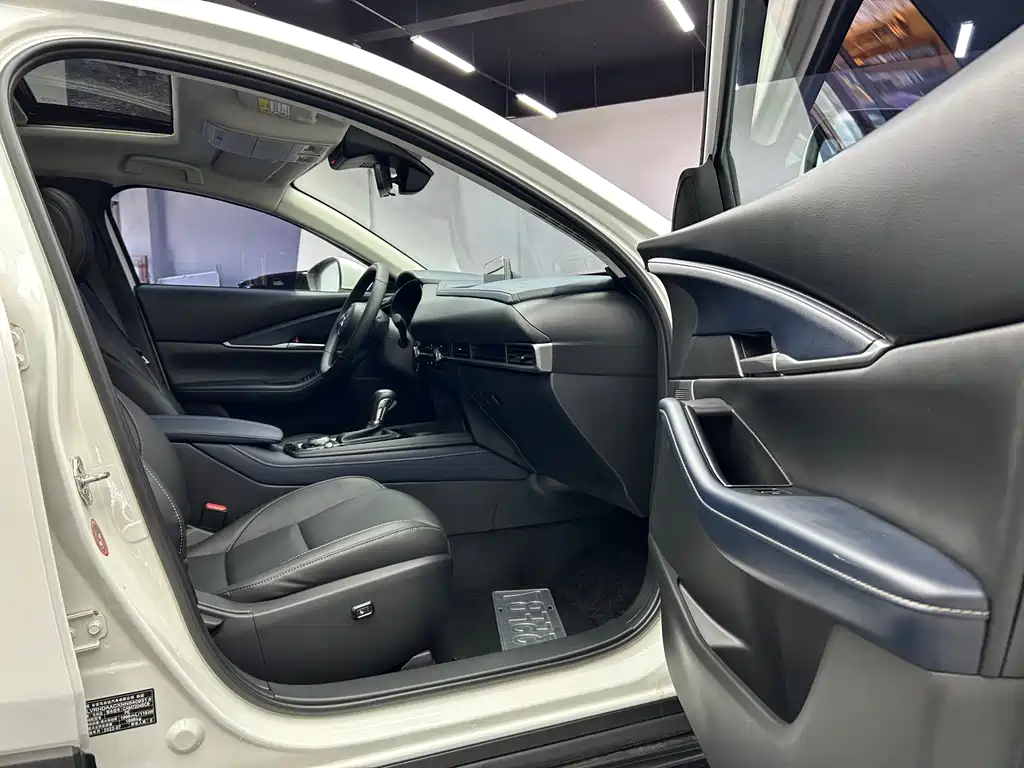 Mazda CX-30 2022 2.0L automatic quality model купить на сайте DeffCars