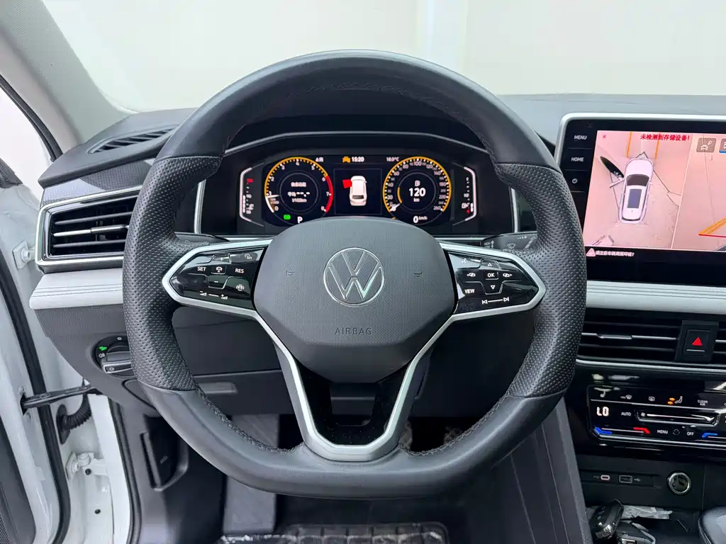 Tiguan L 2023 280TSI automatic two-wheel drive Chaochuang limited edition купить на сайте DeffCars