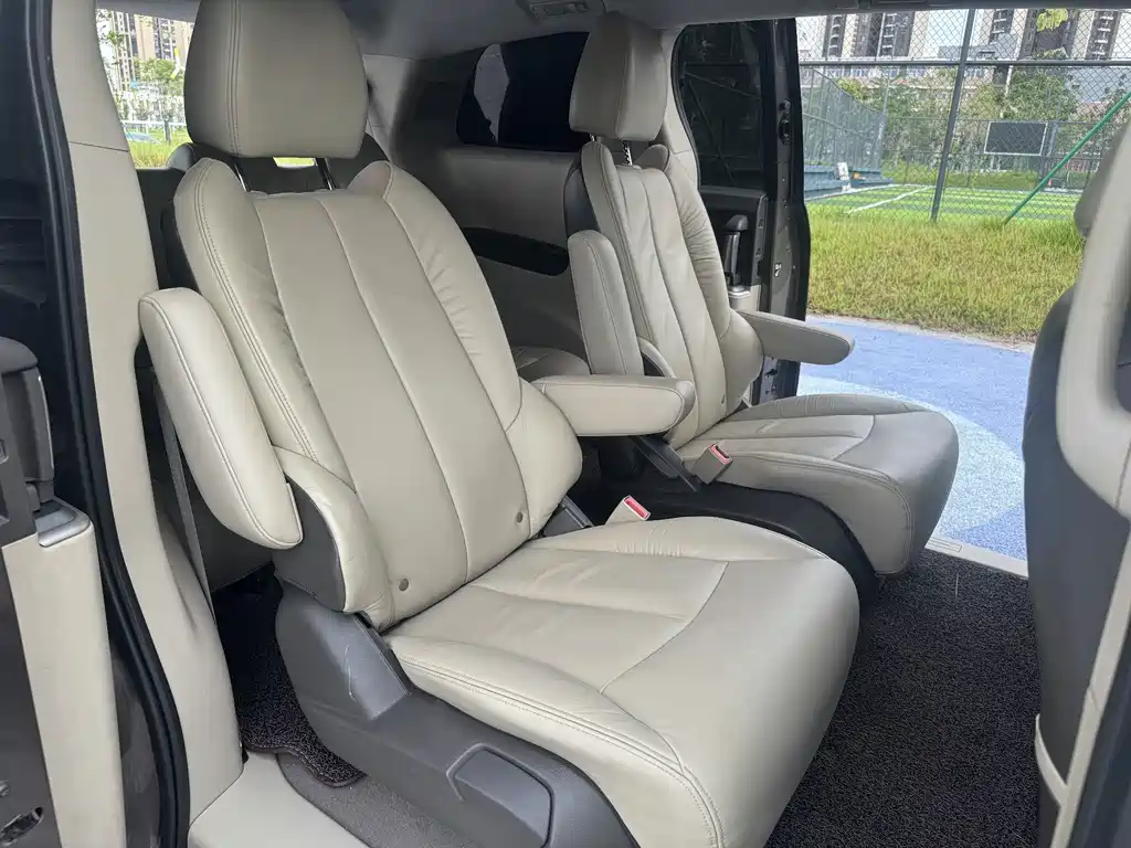 Buick GL8 2013 2.4L LT luxury business executive version купить на сайте DeffCars