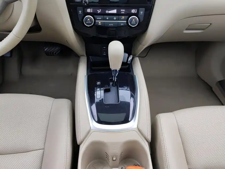 X-Trail 2014 2.5L CVT Extreme Edition 4WD купить на сайте DeffCars