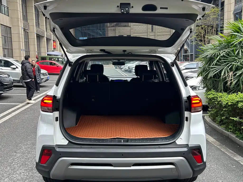 Beijing Hyundai ix35 2019 2.0L automatic two-wheel drive Zhiyong·Enjoy Edition National VI купить на сайте DeffCars