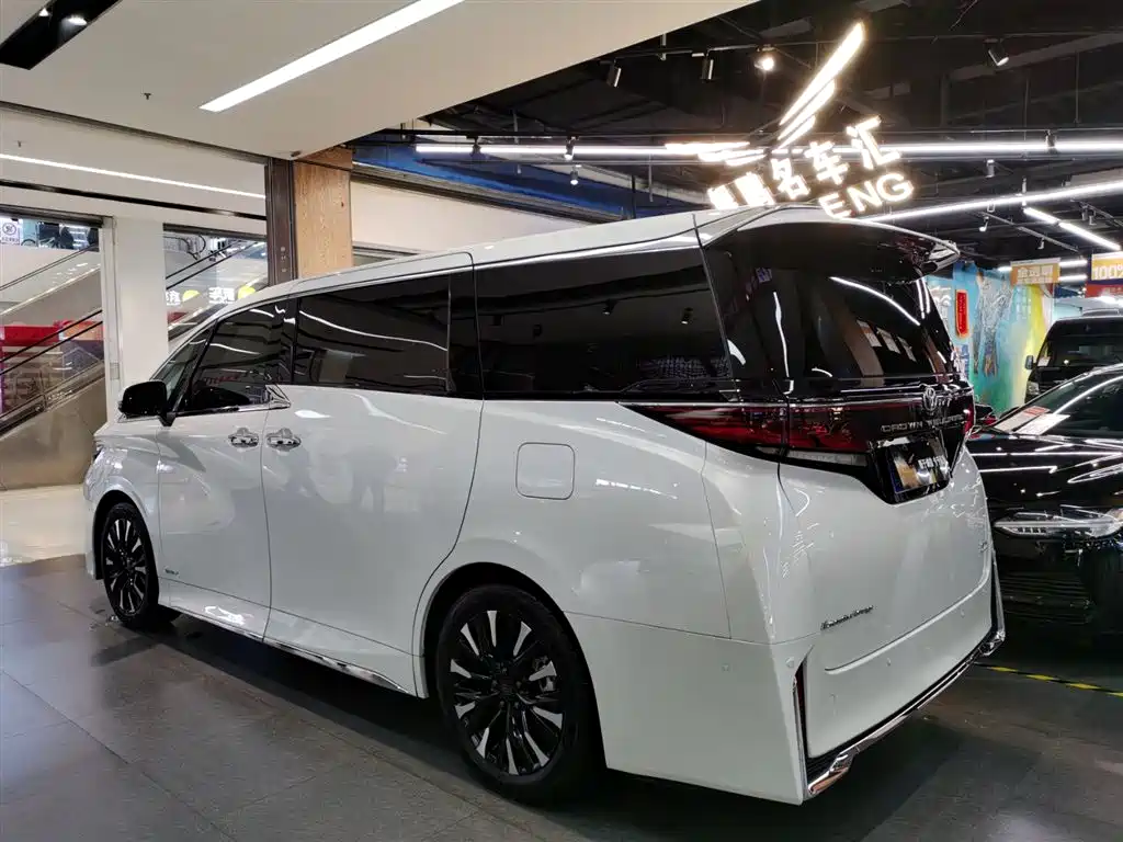 Wilfa 2024 Crown Dual Engine 2.5L Extreme Edition купить на сайте DeffCars