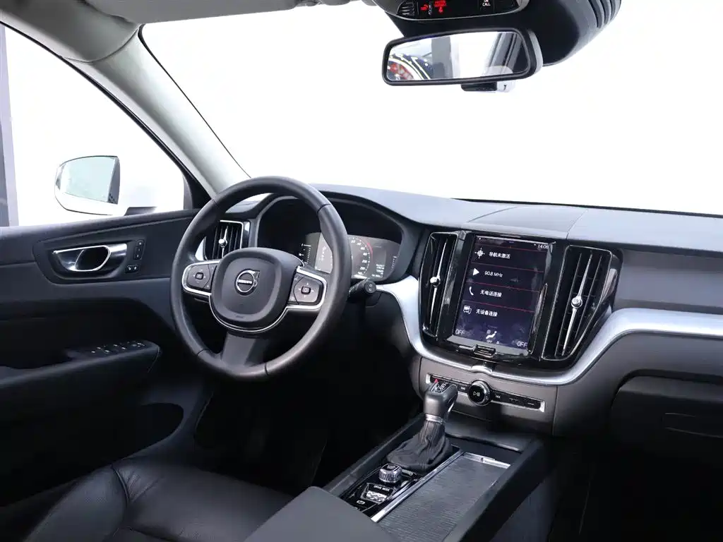 Volvo XC60 2020 T5 four-wheel drive Zhiyi Luxury Edition купить на сайте DeffCars
