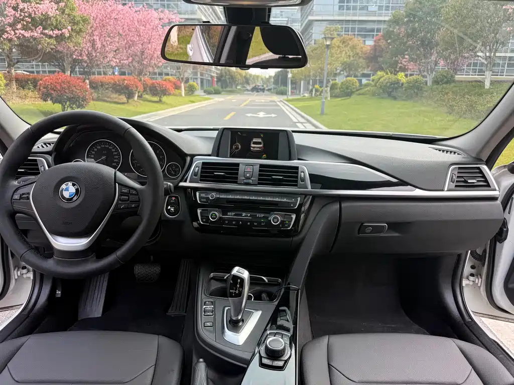 BMW 3 Series 2016 320Li Fashion Model купить на сайте DeffCars