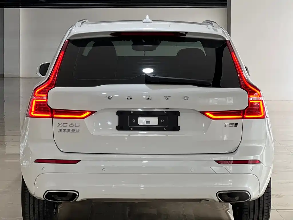 Volvo XC60 2019 T5 4WD Zhiyuan Edition National VI купить на сайте DeffCars