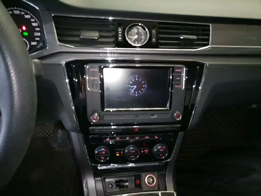 Passat 2017 330TSI DSG Premium Edition купить на сайте DeffCars
