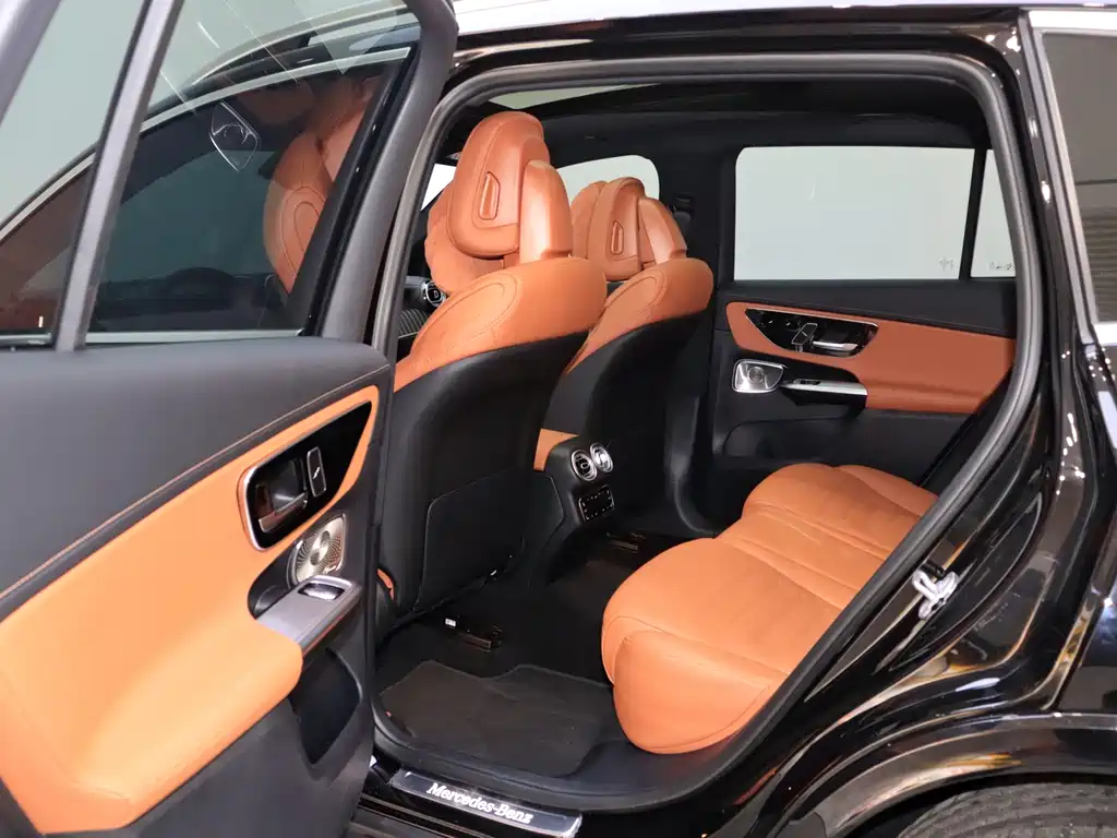 Mercedes-Benz GLC 2024 GLC 260 L 4MATIC luxury model 5 seats купить на сайте DeffCars