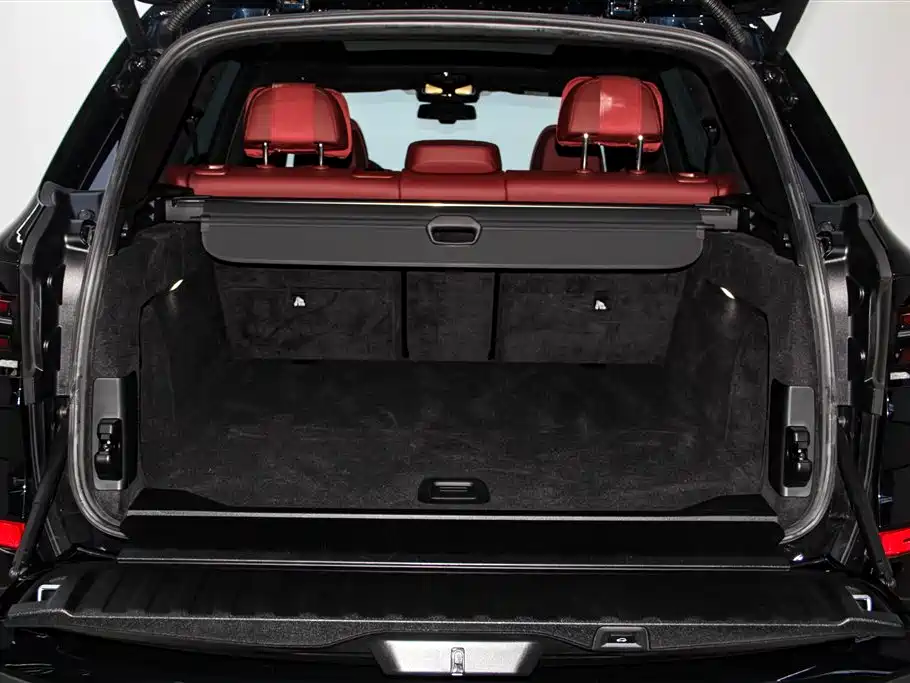 BMW X5 2023 xDrive 40Li M Sports Night Package купить на сайте DeffCars