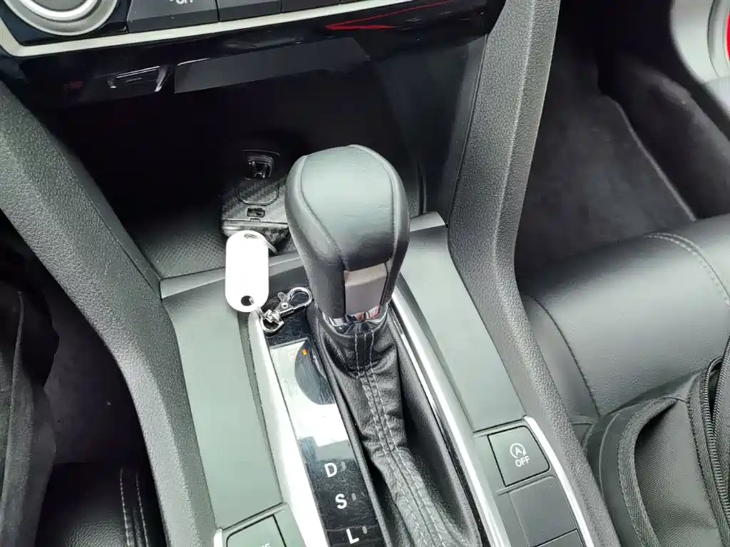 Civic 2016 220TURBO CVT Deluxe Edition купить на сайте DeffCars