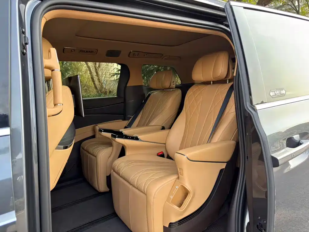 Denza D9 2025 DM-i smart driving version 1020 four-wheel drive flagship model купить на сайте DeffCars