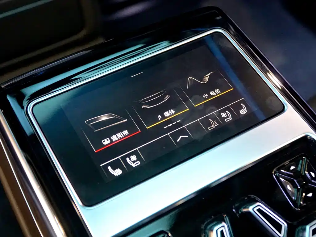 Audi A8 2025 A8L 55 TFSI quattro flagship model купить на сайте DeffCars