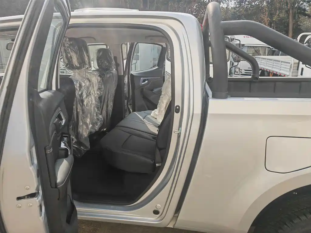 Lingtuo 2023 2.5T automatic two-wheel drive diesel pilot version long axis купить на сайте DeffCars