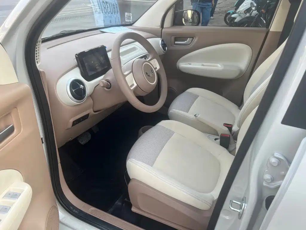 Hongguang MINIEV 2025 fourth generation four-door version advanced model купить на сайте DeffCars