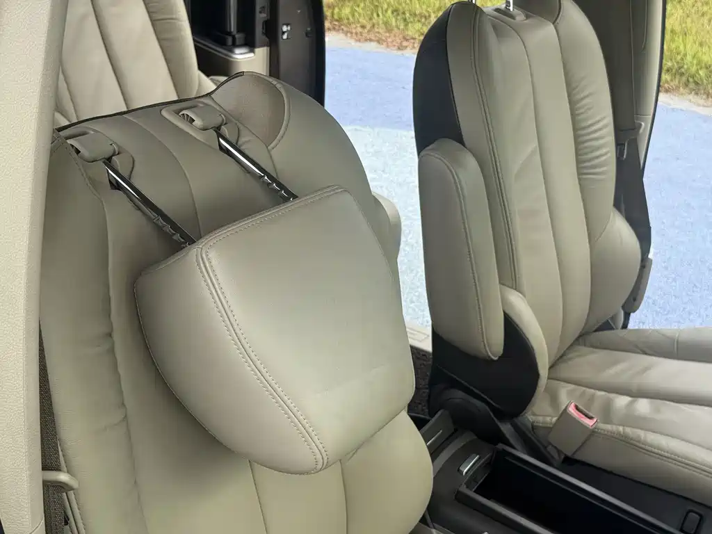 Buick GL8 2013 2.4L LT luxury business executive version купить на сайте DeffCars