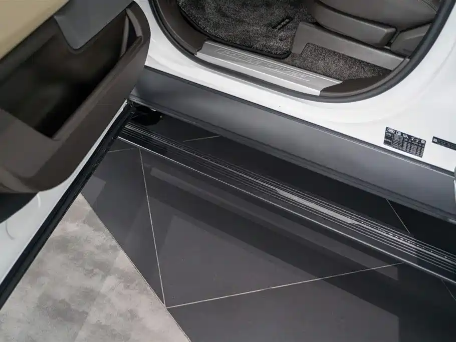 Range Rover 2022 3.0 L6 360PS Legacy Edition купить на сайте DeffCars