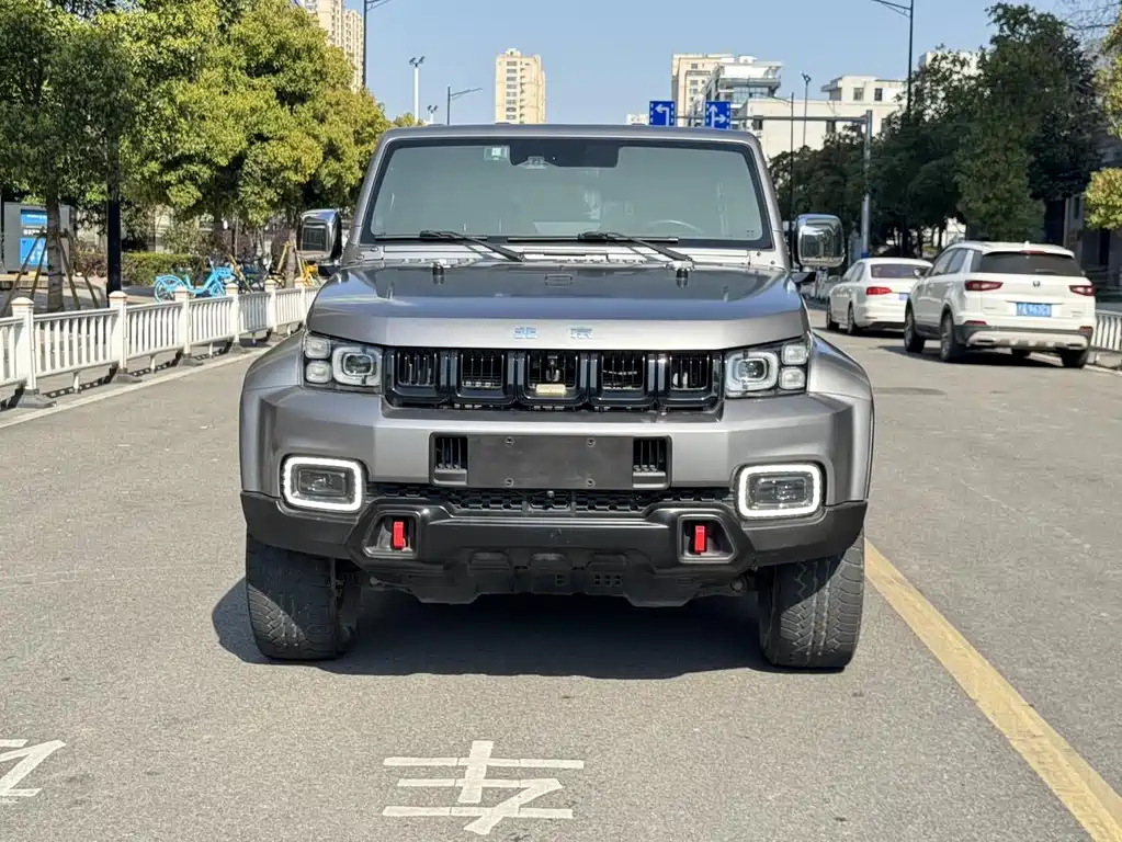 Beijing off-road BJ40 2021 2.0T automatic four-wheel drive ring tower championship version купить на сайте DeffCars