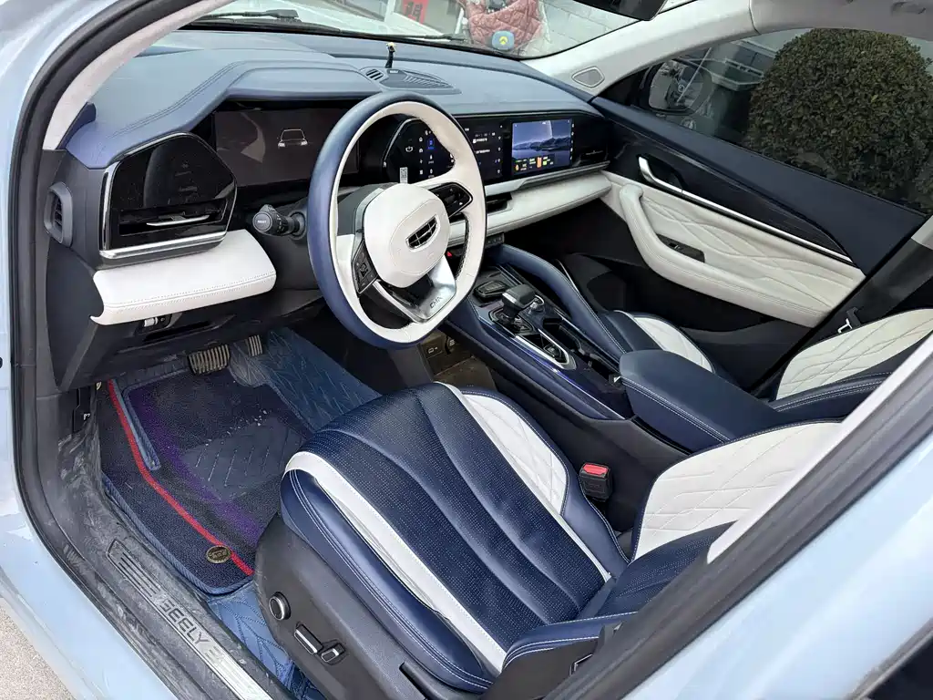 Xingyue L 2022 1.5T Thor Hi·F petrol-electric hybrid version Super Speed купить на сайте DeffCars