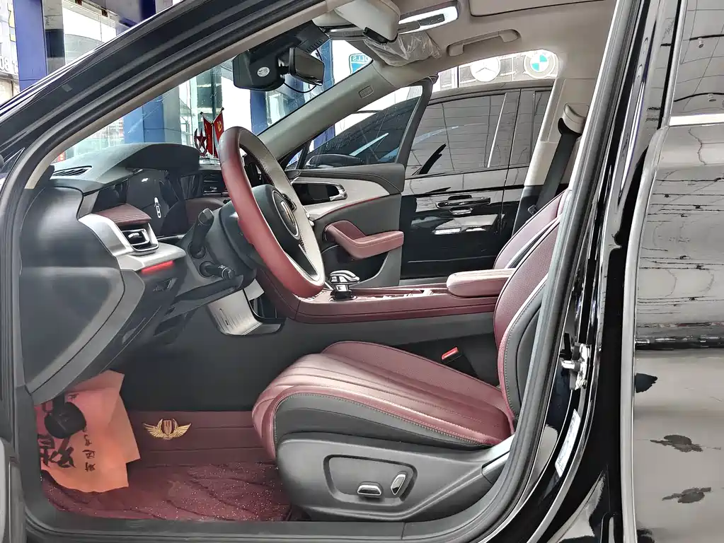 Hongqi H5 2025 2.0T automatic flagship version купить на сайте DeffCars