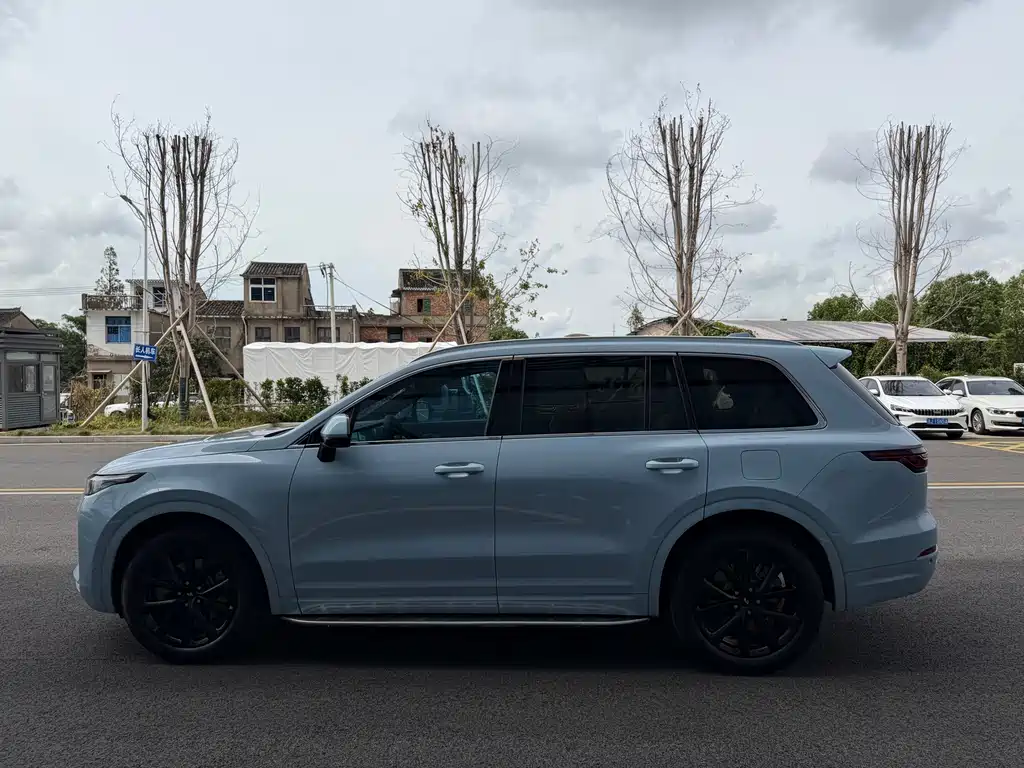 Ideal ONE 2020 extended range 6-seater version купить на сайте DeffCars