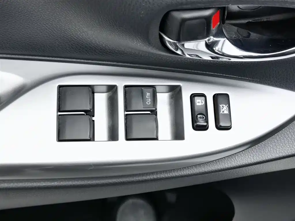 YARiS L 2014 1.3E manual charm version купить на сайте DeffCars