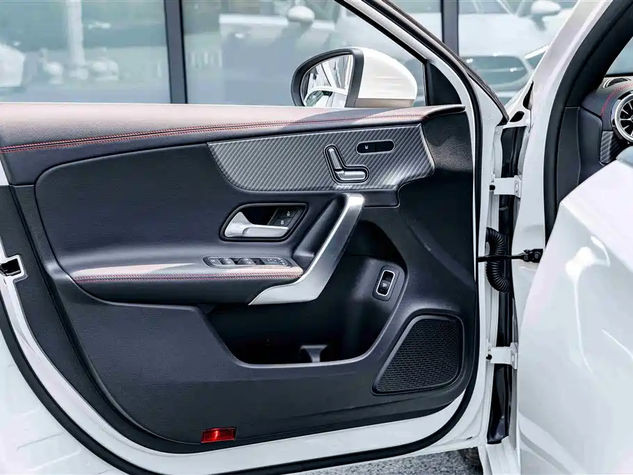 Mercedes-Benz A-Class 2025 A 200 L Fashion Model купить на сайте DeffCars