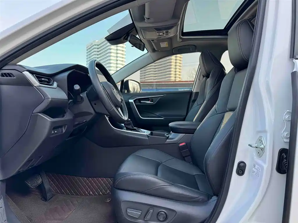 Wilanda 2022 2.0L CVT two-wheel drive luxury version купить на сайте DeffCars