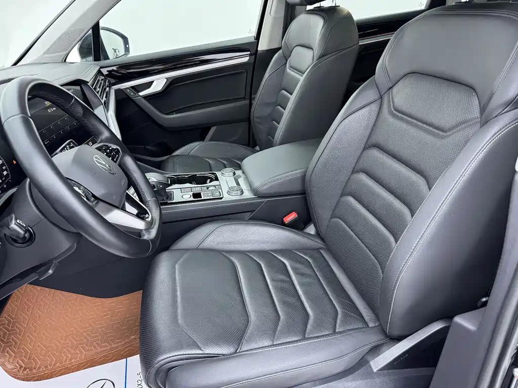Touareg 2022 3.0TSI Ruixiang Edition Obsidian Sports Package купить на сайте DeffCars
