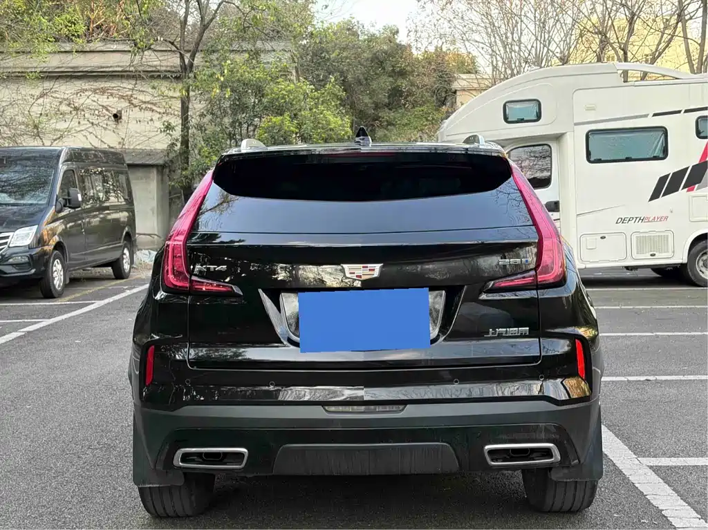 Cadillac XT4 2024 28T two-wheel drive luxury model купить на сайте DeffCars