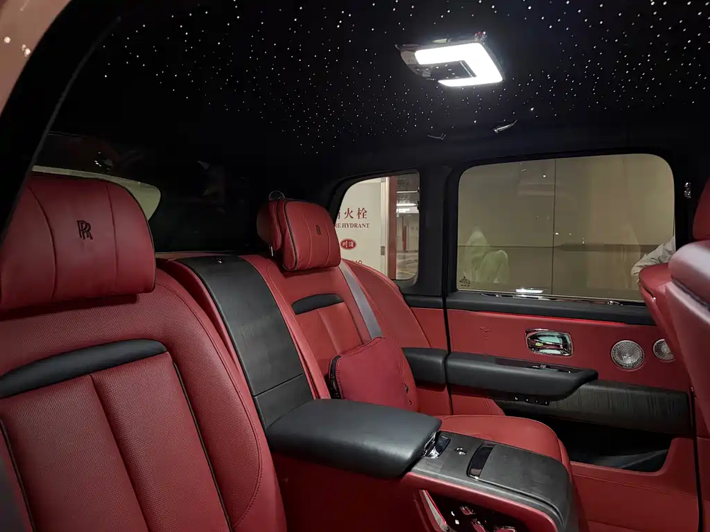 Cullinan 2018款 四座版 купить на сайте DeffCars